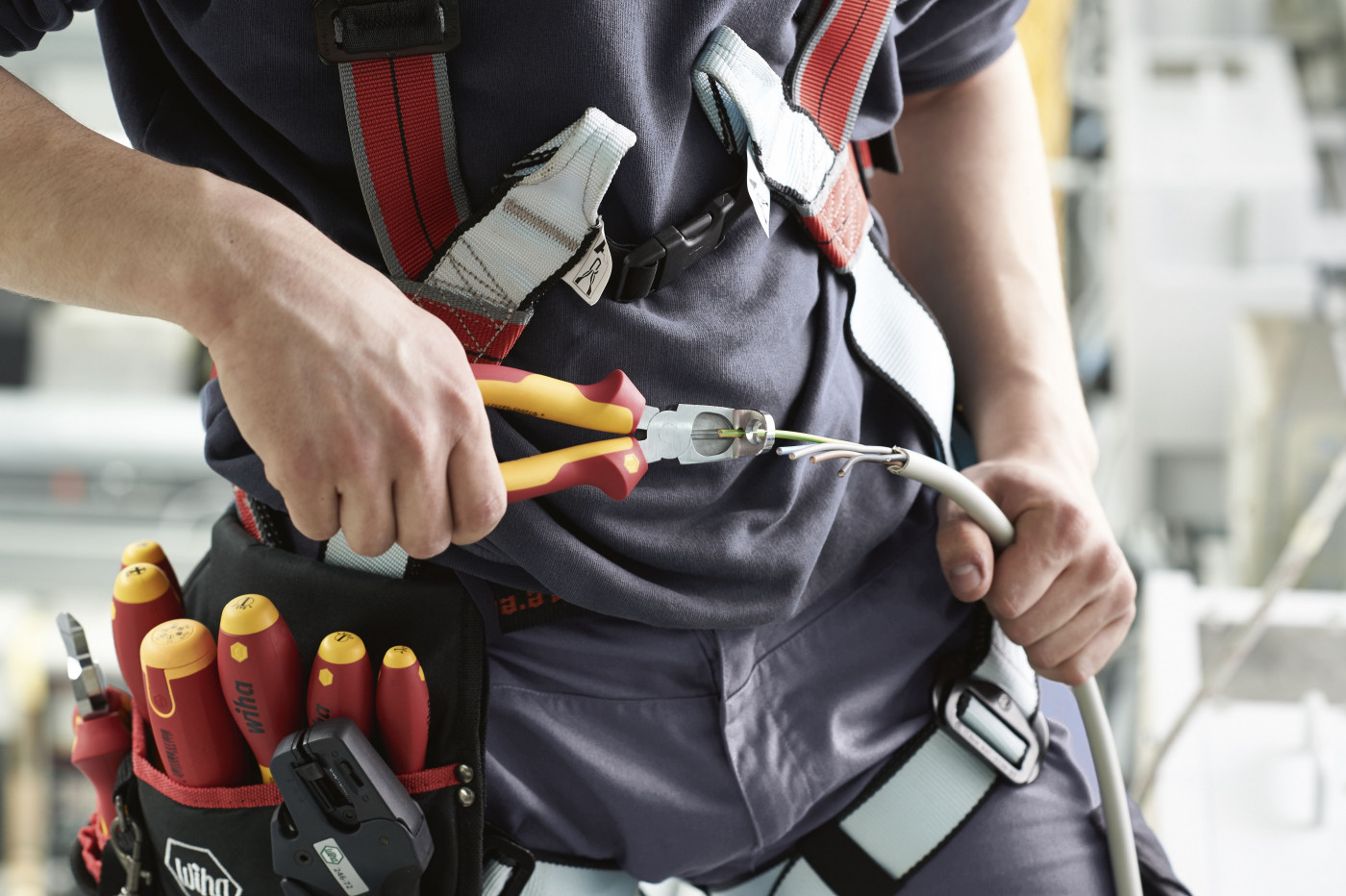 Wiha instalācijas knaibles TriCut Professional elektriķiem - Image 2